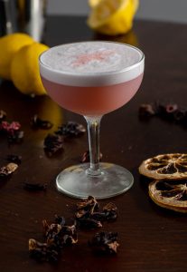 Cocktail Meets Cloud: Why Foam Is the New Star Behind the Bar